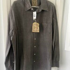 XL Long Sleeve Button Up New With Tags